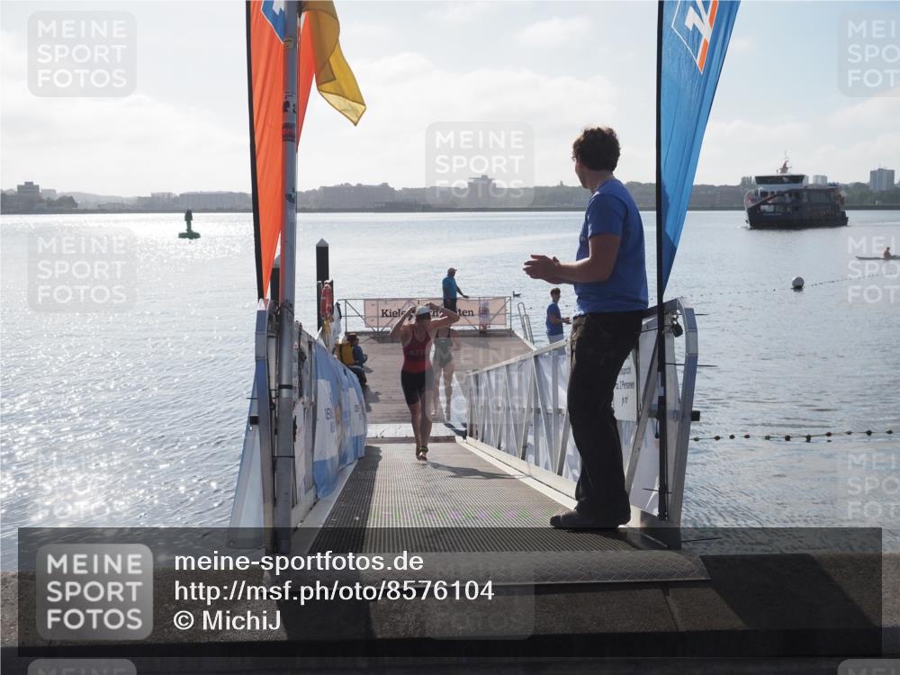 17.08.2025 - KN Förde Triathlon 2025 MichiJ http://msf.ph/oto/8576104 17.08.2025 09:08:55 Schwimmen 101, 107, 101, 107 meine-sportfotos.de