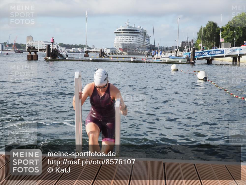 17.08.2025 - KN Förde Triathlon 2025 KatJ http://msf.ph/oto/8576107 17.08.2025 09:11:14 Schwimmen 116, 117, 125, 157, 116, 117, 157 meine-sportfotos.de