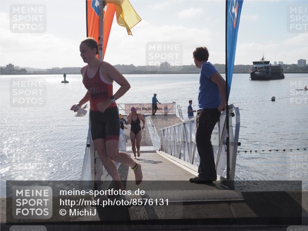 17.08.2025 - KN Förde Triathlon 2025 MichiJ http://msf.ph/oto/8576131 17.08.2025 09:08:58 Schwimmen 101, 107, 101, 107 meine-sportfotos.de