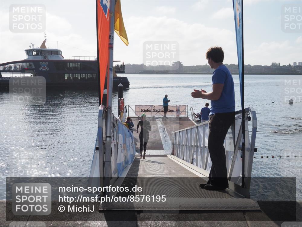 17.08.2025 - KN Förde Triathlon 2025 MichiJ http://msf.ph/oto/8576195 17.08.2025 09:09:55 Schwimmen 108, 108, 110 meine-sportfotos.de