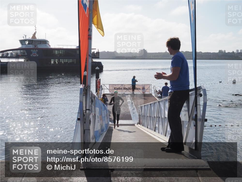 17.08.2025 - KN Förde Triathlon 2025 MichiJ http://msf.ph/oto/8576199 17.08.2025 09:09:55 Schwimmen 108, 108, 110 meine-sportfotos.de