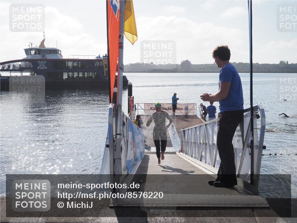 17.08.2025 - KN Förde Triathlon 2025 MichiJ http://msf.ph/oto/8576220 17.08.2025 09:09:56 Schwimmen 108, 102, 108, 110 meine-sportfotos.de