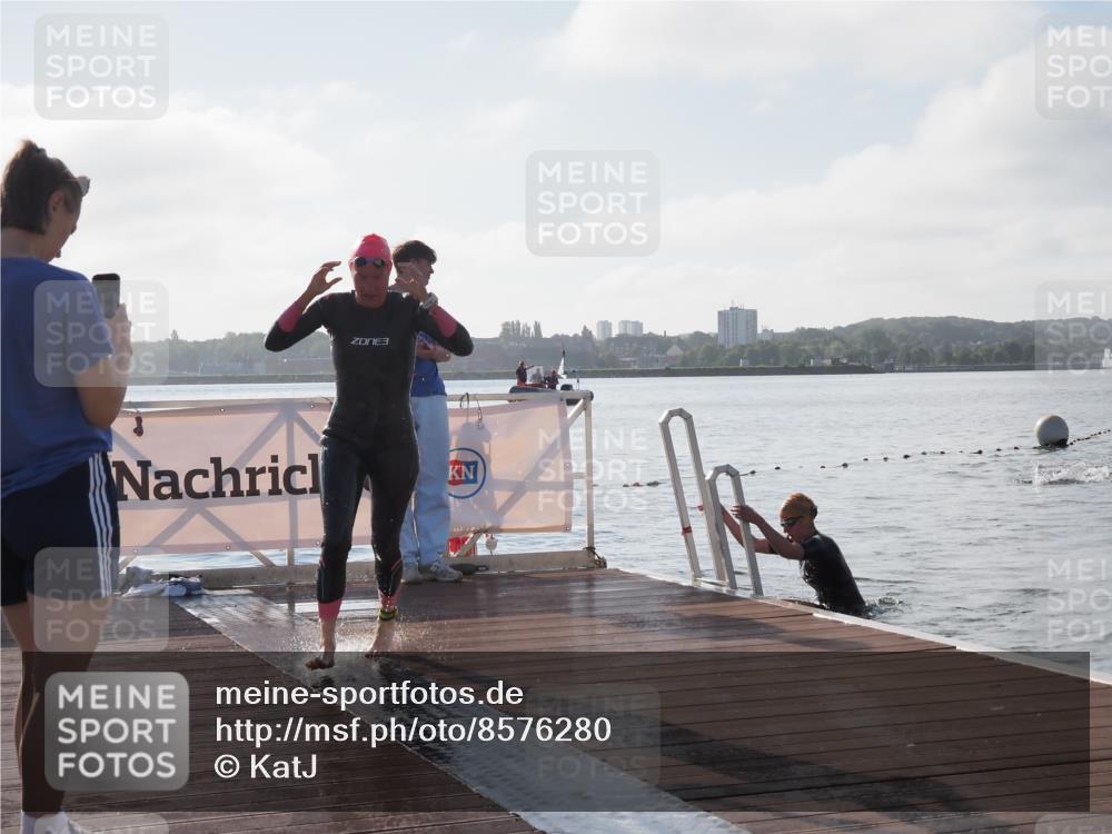 17.08.2025 - KN Förde Triathlon 2025 KatJ http://msf.ph/oto/8576280 17.08.2025 09:12:42 Schwimmen 136, 142, 136, 142 meine-sportfotos.de
