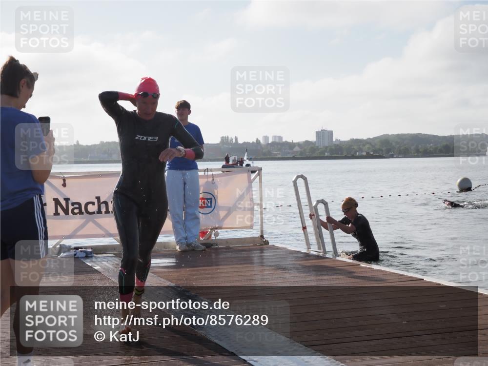 17.08.2025 - KN Förde Triathlon 2025 KatJ http://msf.ph/oto/8576289 17.08.2025 09:12:42 Schwimmen 136, 142, 136, 142 meine-sportfotos.de