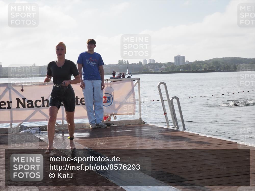 17.08.2025 - KN Förde Triathlon 2025 KatJ http://msf.ph/oto/8576293 17.08.2025 09:12:46 Schwimmen 136, 142, 136, 142 meine-sportfotos.de