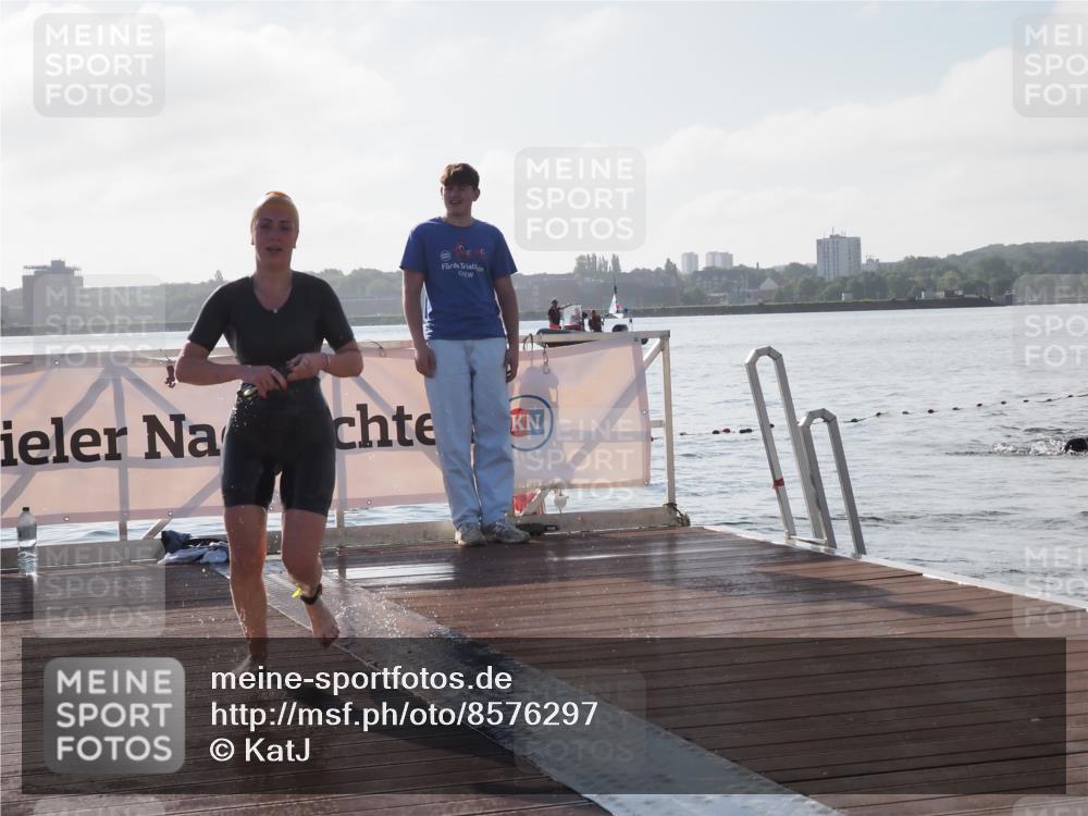 17.08.2025 - KN Förde Triathlon 2025 KatJ http://msf.ph/oto/8576297 17.08.2025 09:12:46 Schwimmen 136, 142, 136, 142 meine-sportfotos.de