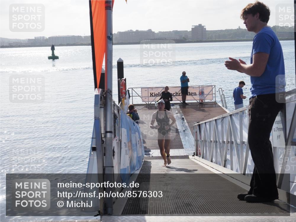 17.08.2025 - KN Förde Triathlon 2025 MichiJ http://msf.ph/oto/8576303 17.08.2025 09:10:11 Schwimmen 102, 110, 102, 109, 119, 120 meine-sportfotos.de