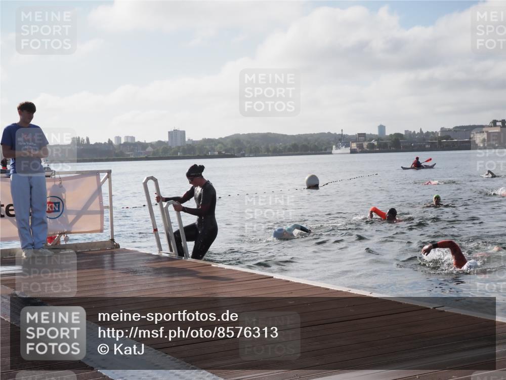 17.08.2025 - KN Förde Triathlon 2025 KatJ http://msf.ph/oto/8576313 17.08.2025 09:13:01 Schwimmen 126, 126 meine-sportfotos.de