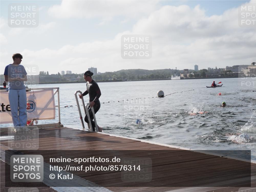 17.08.2025 - KN Förde Triathlon 2025 KatJ http://msf.ph/oto/8576314 17.08.2025 09:13:02 Schwimmen 126, 126 meine-sportfotos.de