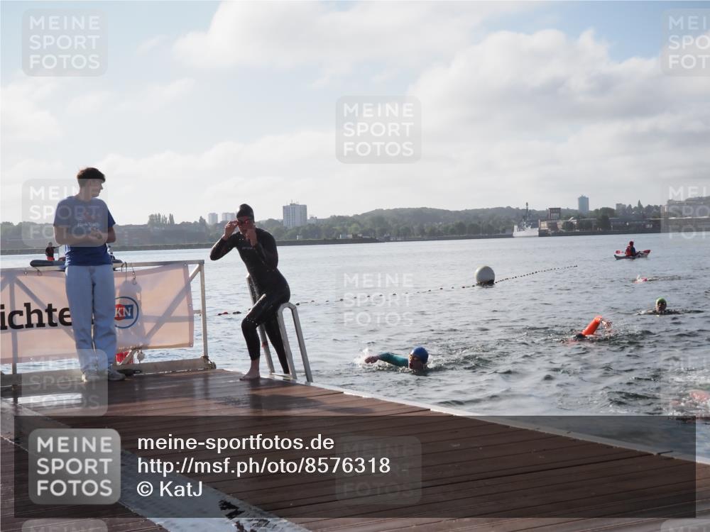 17.08.2025 - KN Förde Triathlon 2025 KatJ http://msf.ph/oto/8576318 17.08.2025 09:13:02 Schwimmen 126, 126 meine-sportfotos.de