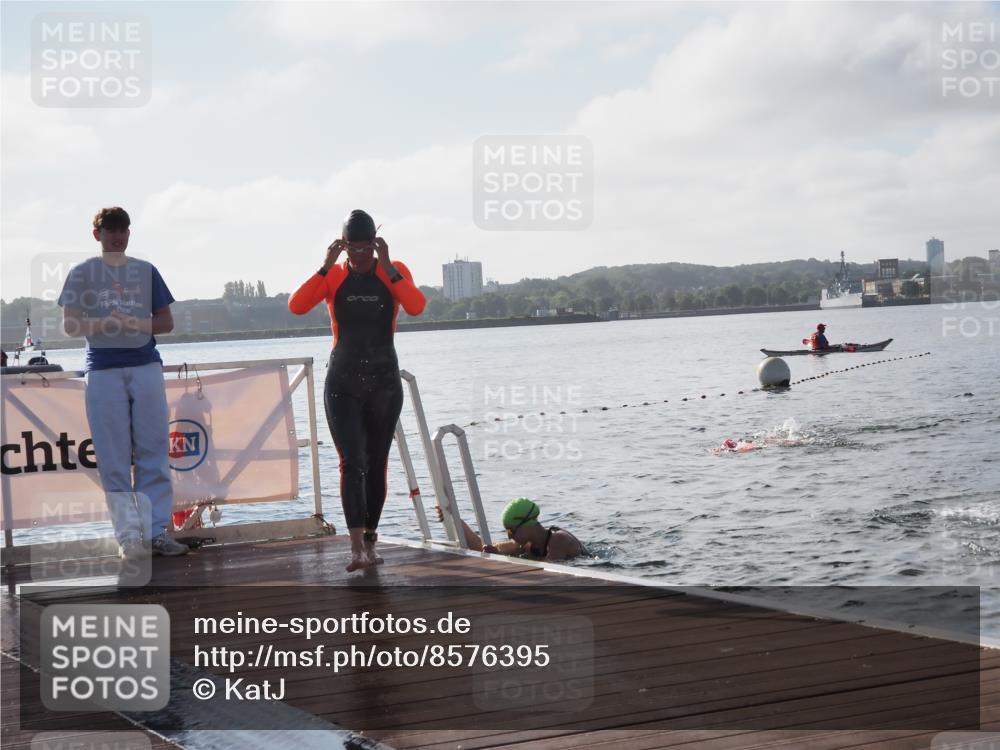 17.08.2025 - KN Förde Triathlon 2025 KatJ http://msf.ph/oto/8576395 17.08.2025 09:13:19 Schwimmen 122, 130, 135, 198, 122, 130, 135, 198 meine-sportfotos.de