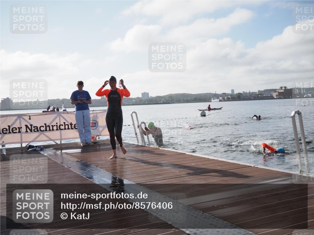 17.08.2025 - KN Förde Triathlon 2025 KatJ http://msf.ph/oto/8576406 17.08.2025 09:13:20 Schwimmen 122, 130, 135, 148, 198, 122, 130, 135, 198 meine-sportfotos.de