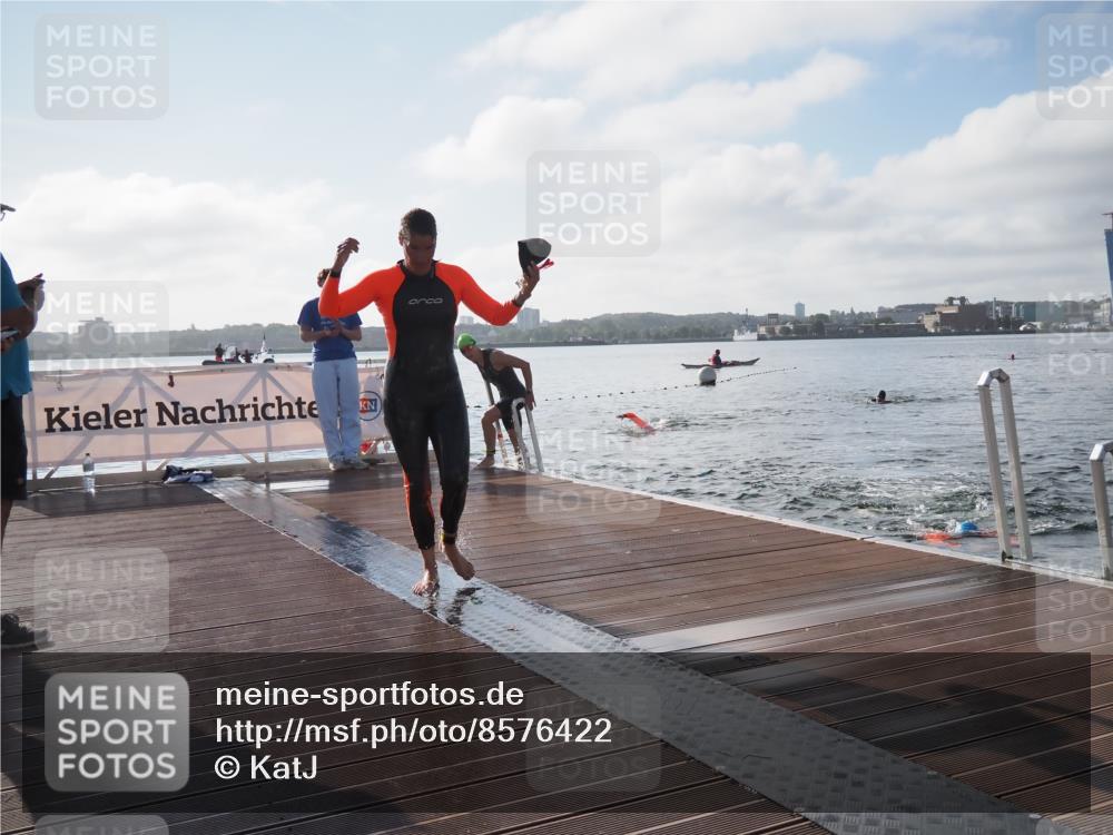 17.08.2025 - KN Förde Triathlon 2025 KatJ http://msf.ph/oto/8576422 17.08.2025 09:13:22 Schwimmen 130, 135, 148, 198, 122, 130, 135, 198 meine-sportfotos.de