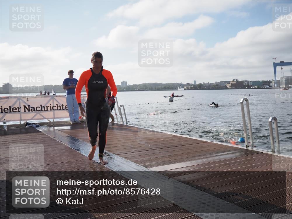 17.08.2025 - KN Förde Triathlon 2025 KatJ http://msf.ph/oto/8576428 17.08.2025 09:13:22 Schwimmen 130, 135, 148, 198, 122, 130, 135, 198 meine-sportfotos.de