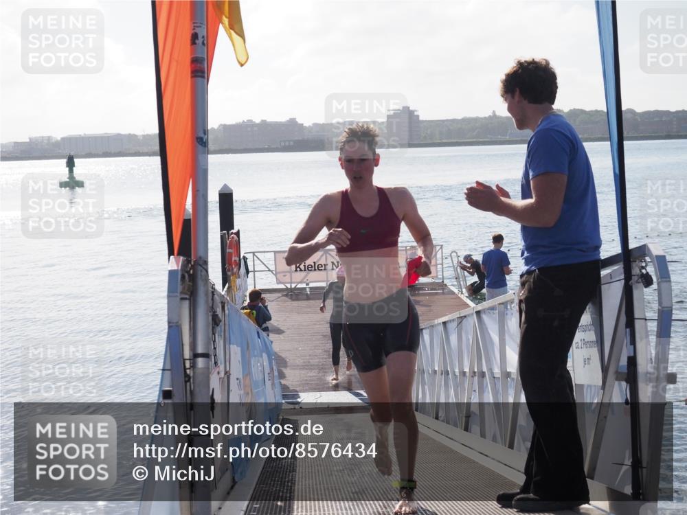 17.08.2025 - KN Förde Triathlon 2025 MichiJ http://msf.ph/oto/8576434 17.08.2025 09:10:25 Schwimmen 109, 119, 120, 105, 114, 119, 253 meine-sportfotos.de