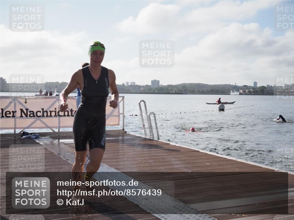 17.08.2025 - KN Förde Triathlon 2025 KatJ http://msf.ph/oto/8576439 17.08.2025 09:13:24 Schwimmen 135, 148, 198, 122, 130, 135, 148, 198 meine-sportfotos.de