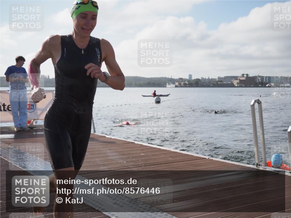 17.08.2025 - KN Förde Triathlon 2025 KatJ http://msf.ph/oto/8576446 17.08.2025 09:13:25 Schwimmen 135, 148, 198, 122, 130, 135, 148, 198 meine-sportfotos.de