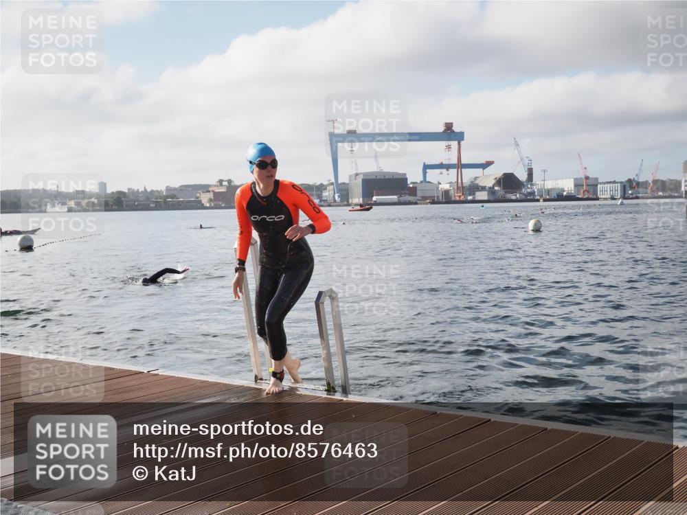 17.08.2025 - KN Förde Triathlon 2025 KatJ http://msf.ph/oto/8576463 17.08.2025 09:13:30 Schwimmen 135, 138, 148, 198, 135, 148, 198 meine-sportfotos.de