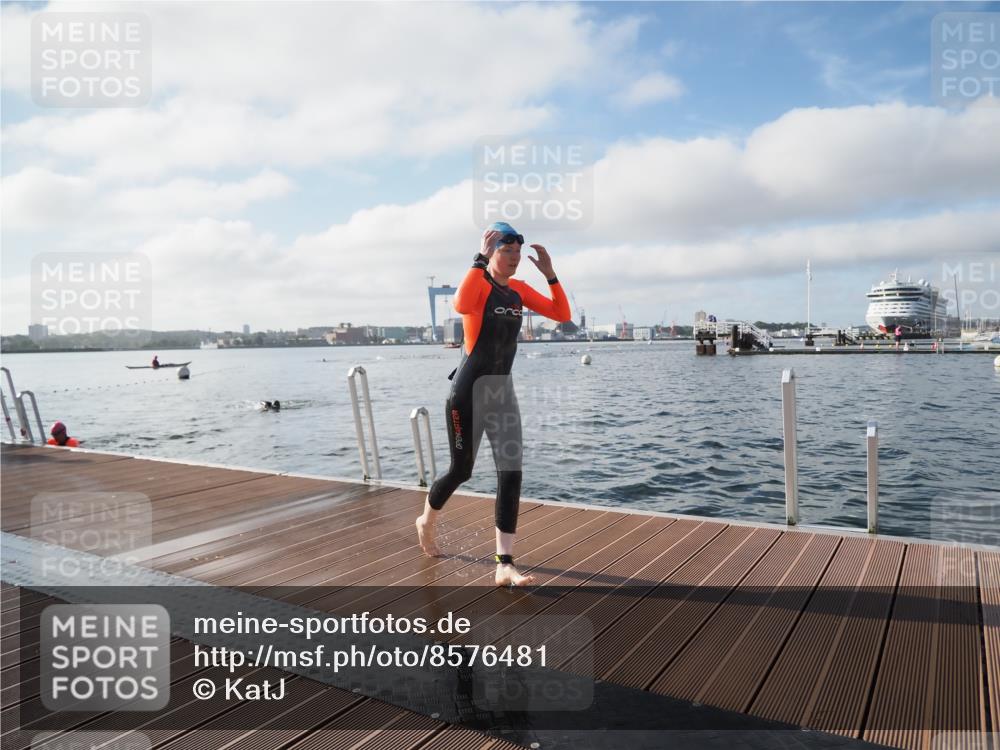 17.08.2025 - KN Förde Triathlon 2025 KatJ http://msf.ph/oto/8576481 17.08.2025 09:13:31 Schwimmen 135, 138, 148, 198, 135, 148, 198 meine-sportfotos.de