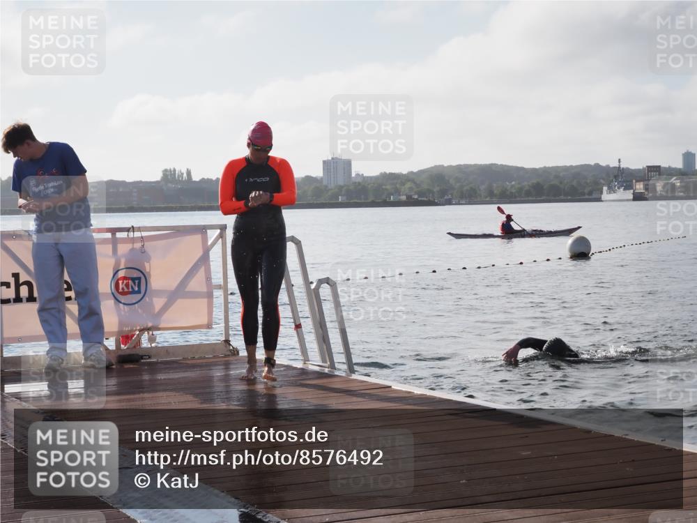 17.08.2025 - KN Förde Triathlon 2025 KatJ http://msf.ph/oto/8576492 17.08.2025 09:13:35 Schwimmen 138, 148, 151, 135, 138, 148, 198 meine-sportfotos.de