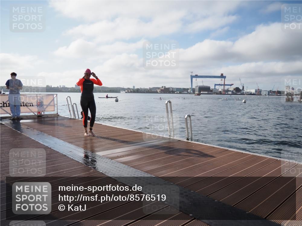 17.08.2025 - KN Förde Triathlon 2025 KatJ http://msf.ph/oto/8576519 17.08.2025 09:13:38 Schwimmen 138, 148, 151, 138, 148, 151 meine-sportfotos.de