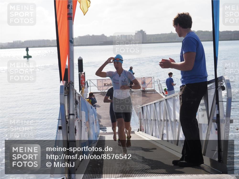 17.08.2025 - KN Förde Triathlon 2025 MichiJ http://msf.ph/oto/8576542 17.08.2025 09:10:35 Schwimmen 105, 114, 119, 253, 105, 113, 121, 253 meine-sportfotos.de