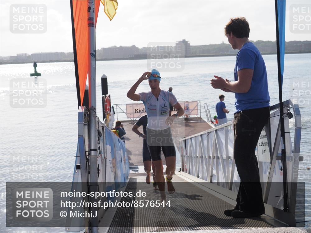 17.08.2025 - KN Förde Triathlon 2025 MichiJ http://msf.ph/oto/8576544 17.08.2025 09:10:35 Schwimmen 105, 114, 119, 253, 105, 113, 121, 253 meine-sportfotos.de