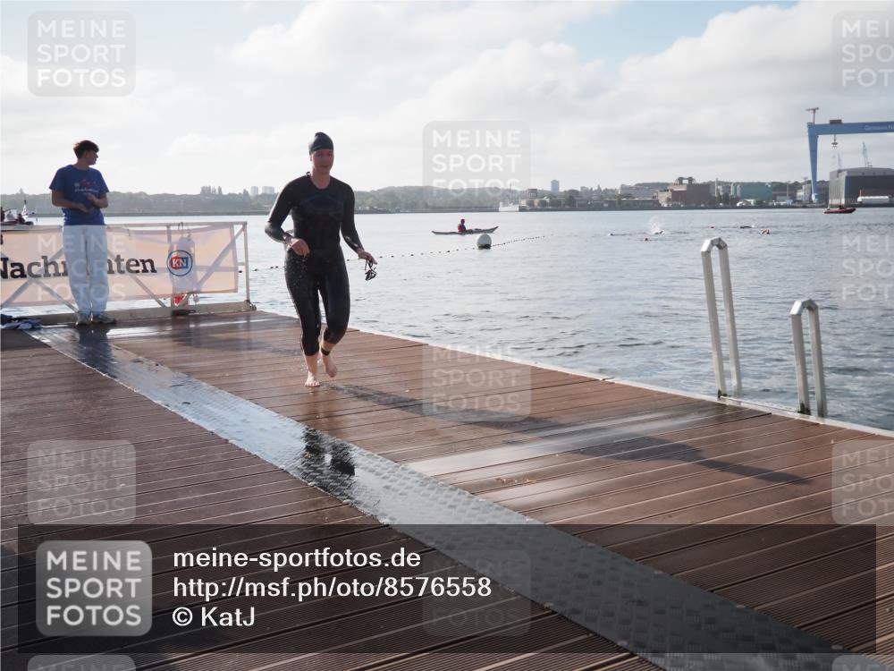 17.08.2025 - KN Förde Triathlon 2025 KatJ http://msf.ph/oto/8576558 17.08.2025 09:13:45 Schwimmen 138, 151, 138, 151 meine-sportfotos.de