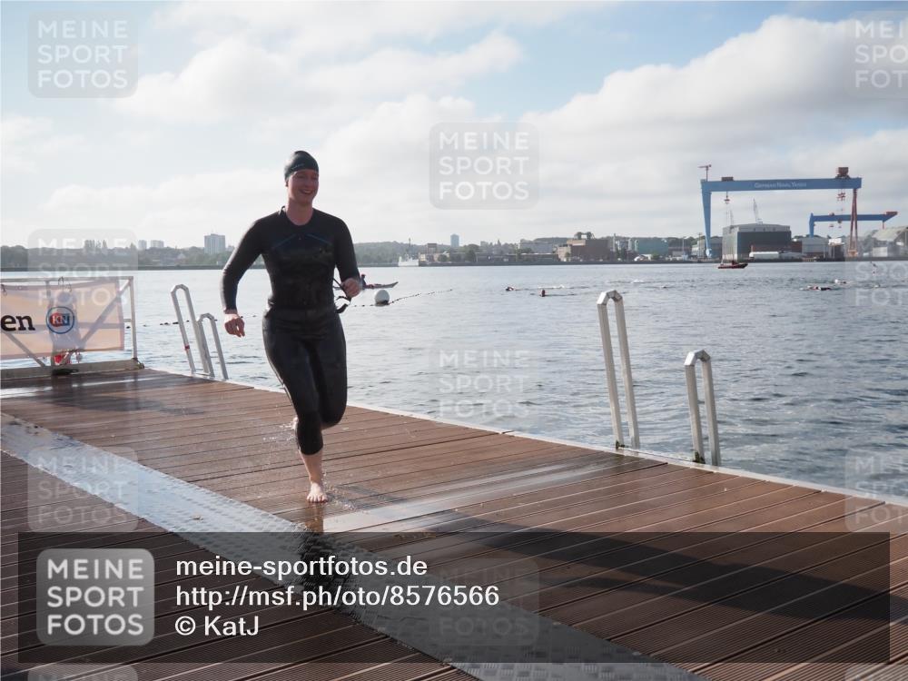 17.08.2025 - KN Förde Triathlon 2025 KatJ http://msf.ph/oto/8576566 17.08.2025 09:13:46 Schwimmen 138, 151, 138, 151 meine-sportfotos.de