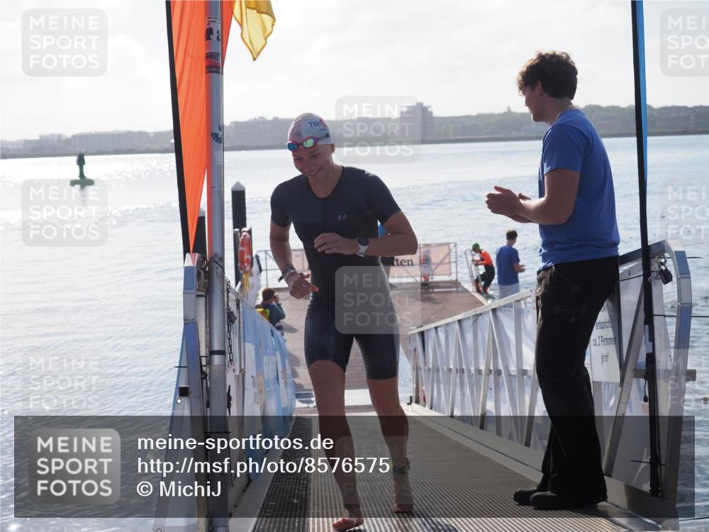 17.08.2025 - KN Förde Triathlon 2025 MichiJ http://msf.ph/oto/8576575 17.08.2025 09:10:37 Schwimmen 105, 114, 119, 253, 113, 121, 253 meine-sportfotos.de