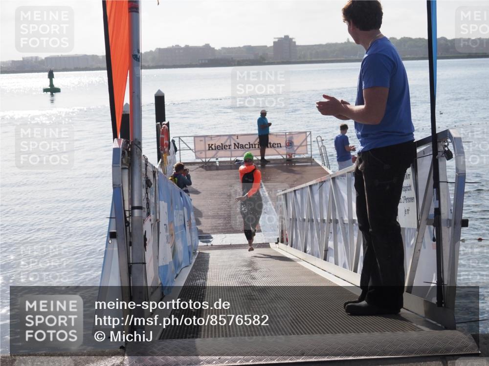 17.08.2025 - KN Förde Triathlon 2025 MichiJ http://msf.ph/oto/8576582 17.08.2025 09:10:42 Schwimmen 105, 113, 253, 113, 121 meine-sportfotos.de