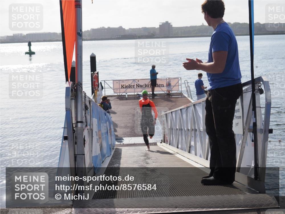 17.08.2025 - KN Förde Triathlon 2025 MichiJ http://msf.ph/oto/8576584 17.08.2025 09:10:42 Schwimmen 105, 113, 253, 113, 121 meine-sportfotos.de