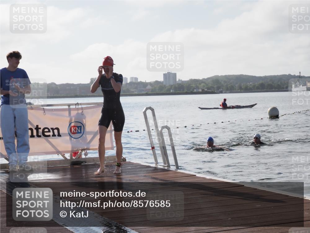 17.08.2025 - KN Förde Triathlon 2025 KatJ http://msf.ph/oto/8576585 17.08.2025 09:14:30 Schwimmen 140, 140 meine-sportfotos.de
