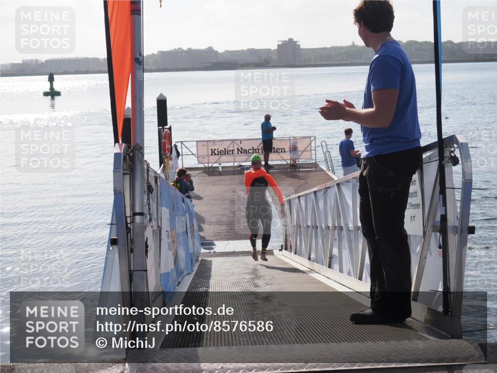 17.08.2025 - KN Förde Triathlon 2025 MichiJ http://msf.ph/oto/8576586 17.08.2025 09:10:42 Schwimmen 105, 113, 253, 113, 121 meine-sportfotos.de