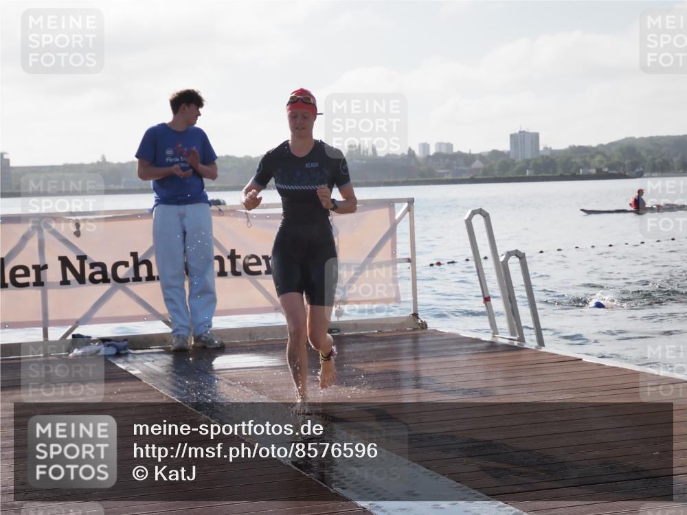 17.08.2025 - KN Förde Triathlon 2025 KatJ http://msf.ph/oto/8576596 17.08.2025 09:14:31 Schwimmen 140, 140 meine-sportfotos.de
