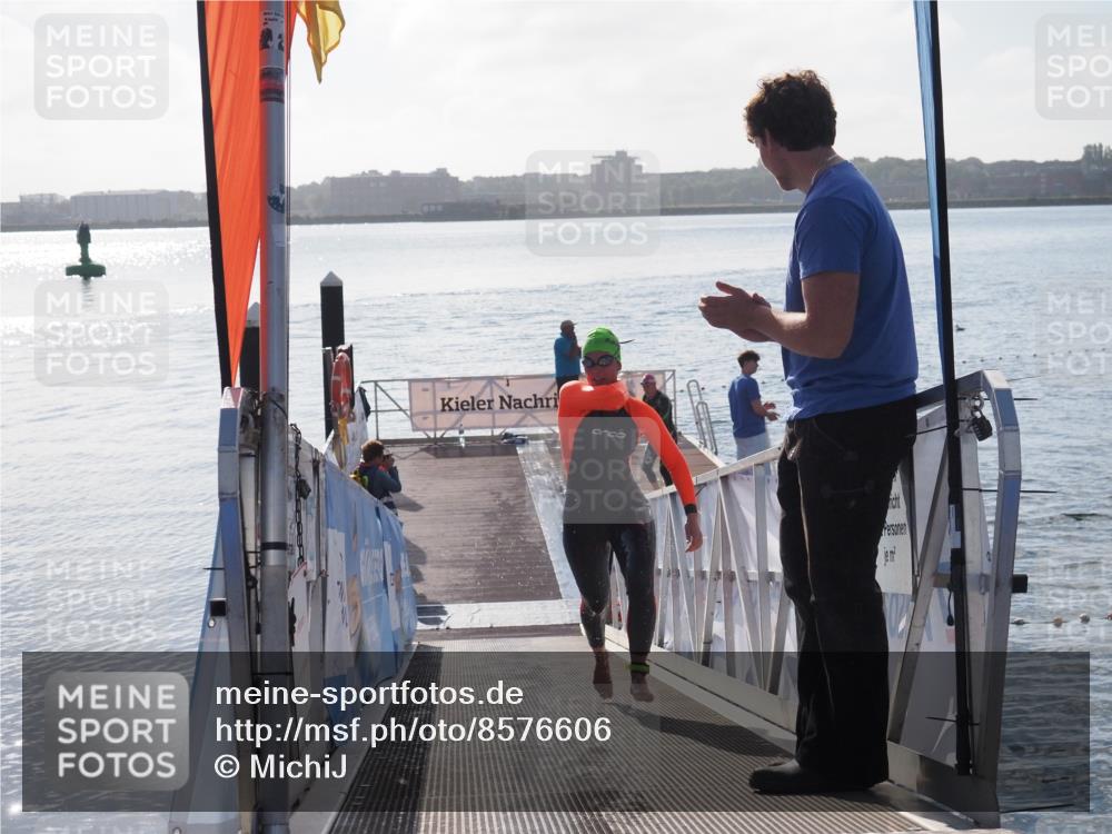 17.08.2025 - KN Förde Triathlon 2025 MichiJ http://msf.ph/oto/8576606 17.08.2025 09:10:43 Schwimmen 105, 113, 253, 113, 121 meine-sportfotos.de