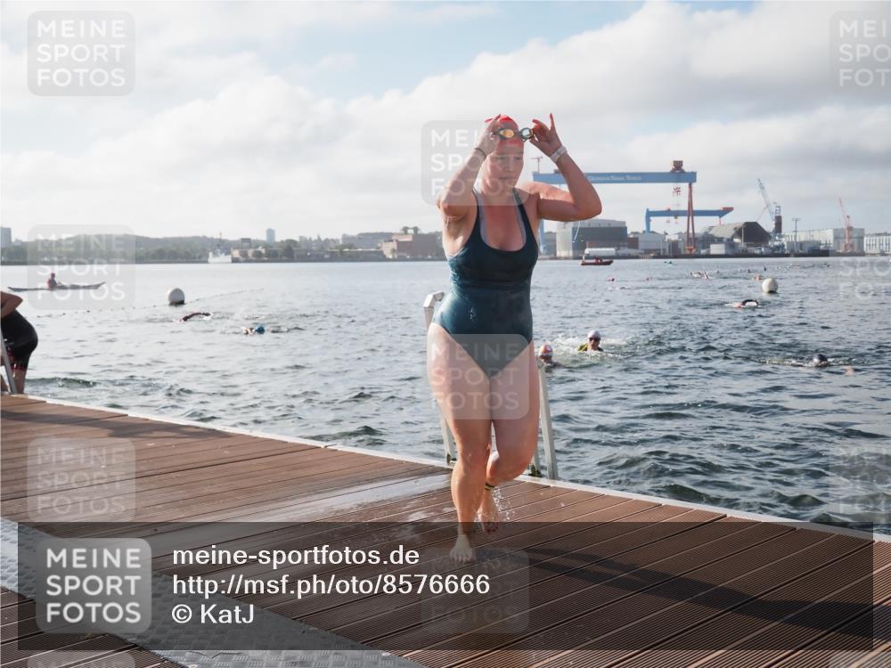 17.08.2025 - KN Förde Triathlon 2025 KatJ http://msf.ph/oto/8576666 17.08.2025 09:14:47 Schwimmen 128, 139, 146, 150, 155, 159, 128, 139, 146, 150, 155, 159 meine-sportfotos.de