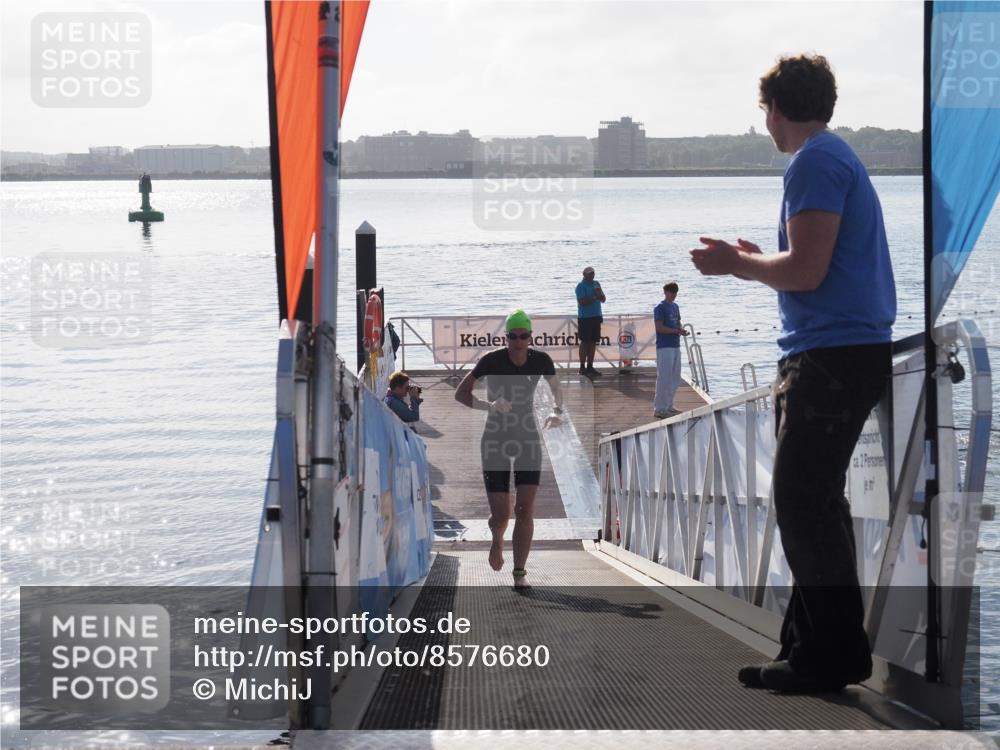17.08.2025 - KN Förde Triathlon 2025 MichiJ http://msf.ph/oto/8576680 17.08.2025 09:11:14 Schwimmen 117, 116, 117, 125, 157 meine-sportfotos.de