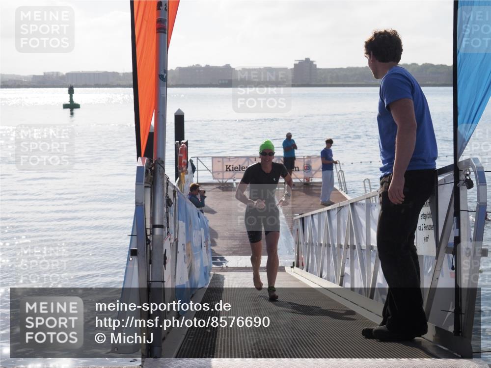 17.08.2025 - KN Förde Triathlon 2025 MichiJ http://msf.ph/oto/8576690 17.08.2025 09:11:15 Schwimmen 117, 116, 117, 125, 157 meine-sportfotos.de
