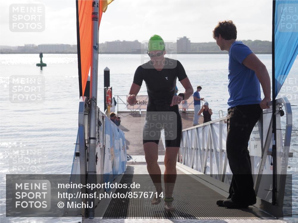 17.08.2025 - KN Förde Triathlon 2025 MichiJ http://msf.ph/oto/8576714 17.08.2025 09:11:16 Schwimmen 117, 116, 117, 125, 157 meine-sportfotos.de