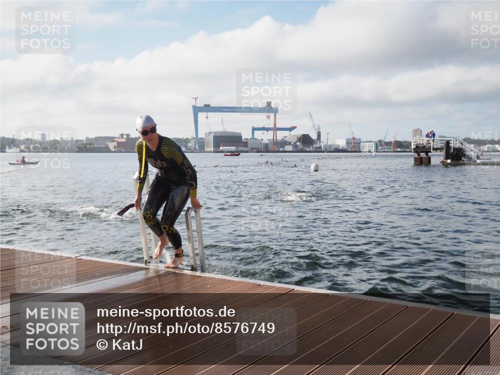 17.08.2025 - KN Förde Triathlon 2025 KatJ http://msf.ph/oto/8576749 17.08.2025 09:15:05 Schwimmen 133, 143, 145, 147, 152, 133, 145, 147, 152, 159 meine-sportfotos.de