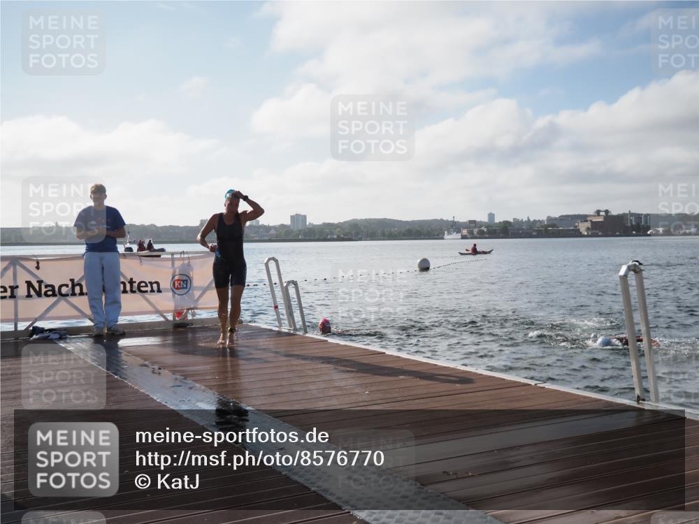 17.08.2025 - KN Förde Triathlon 2025 KatJ http://msf.ph/oto/8576770 17.08.2025 09:15:07 Schwimmen 133, 143, 145, 147, 152, 133, 145, 147, 152 meine-sportfotos.de