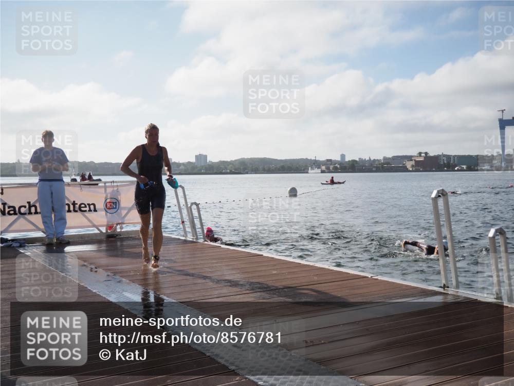 17.08.2025 - KN Förde Triathlon 2025 KatJ http://msf.ph/oto/8576781 17.08.2025 09:15:07 Schwimmen 133, 143, 145, 147, 152, 133, 145, 147, 152 meine-sportfotos.de