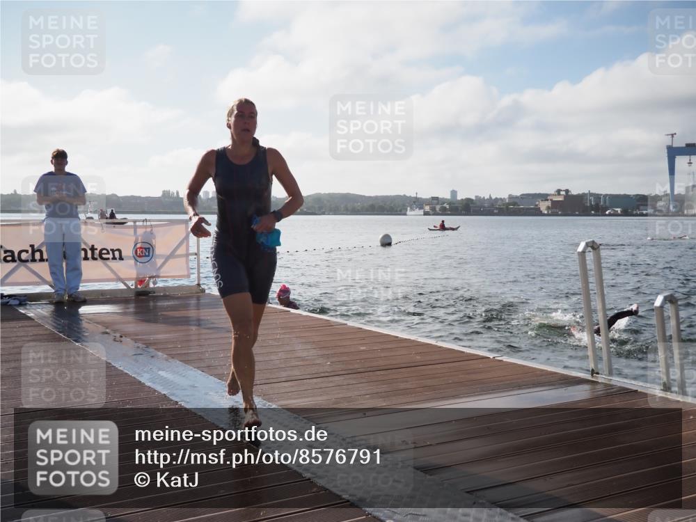 17.08.2025 - KN Förde Triathlon 2025 KatJ http://msf.ph/oto/8576791 17.08.2025 09:15:09 Schwimmen 133, 143, 145, 147, 133, 143, 145, 147, 152 meine-sportfotos.de