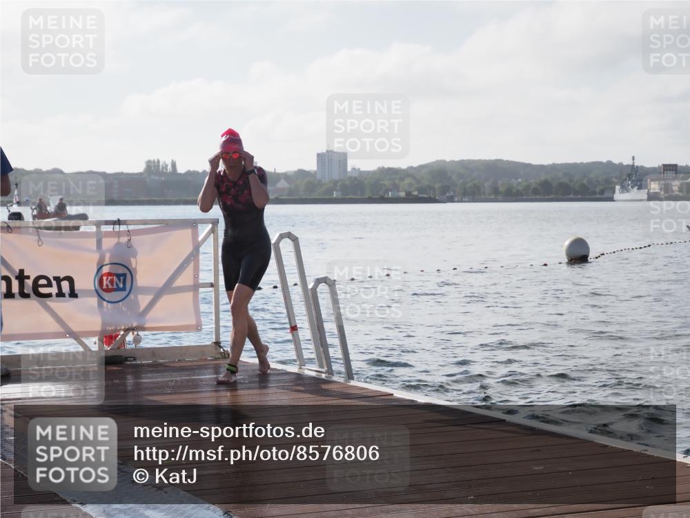 17.08.2025 - KN Förde Triathlon 2025 KatJ http://msf.ph/oto/8576806 17.08.2025 09:15:13 Schwimmen 143, 145, 147, 133, 143, 145, 147 meine-sportfotos.de