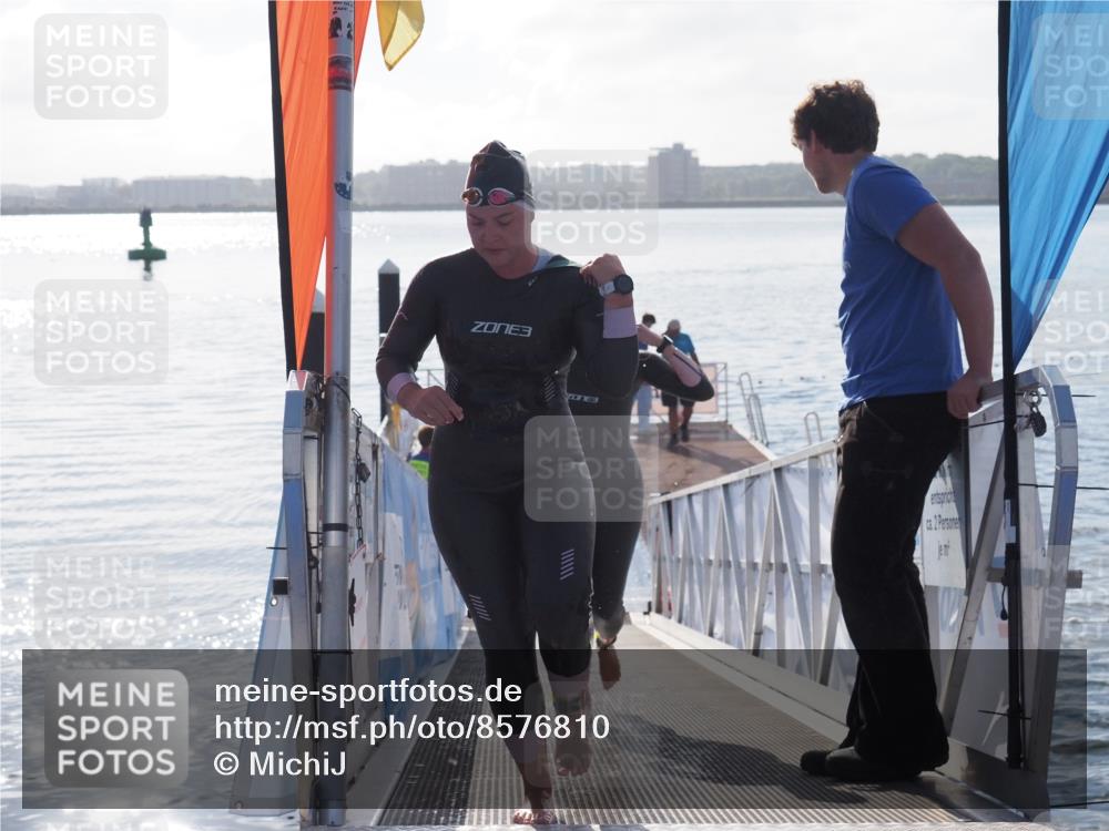 17.08.2025 - KN Förde Triathlon 2025 MichiJ http://msf.ph/oto/8576810 17.08.2025 09:11:30 Schwimmen 116, 125, 157, 125 meine-sportfotos.de