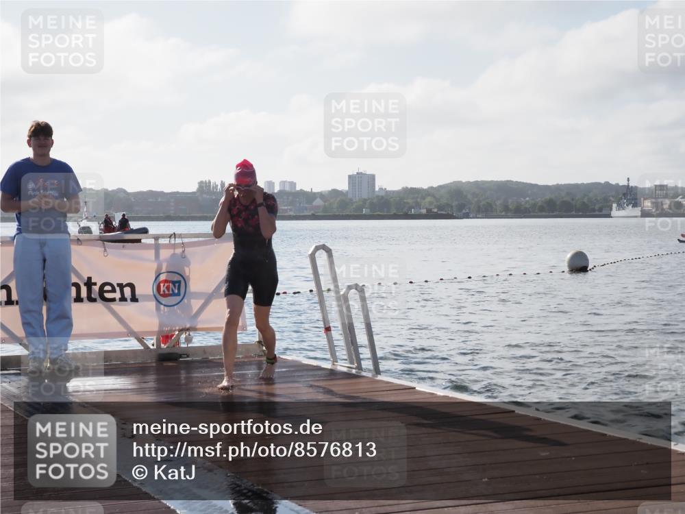 17.08.2025 - KN Förde Triathlon 2025 KatJ http://msf.ph/oto/8576813 17.08.2025 09:15:13 Schwimmen 143, 145, 147, 133, 143, 145, 147 meine-sportfotos.de