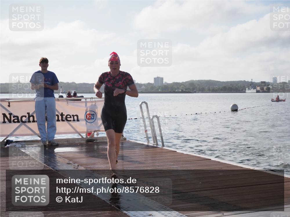 17.08.2025 - KN Förde Triathlon 2025 KatJ http://msf.ph/oto/8576828 17.08.2025 09:15:15 Schwimmen 143, 145, 149, 143, 145, 147 meine-sportfotos.de