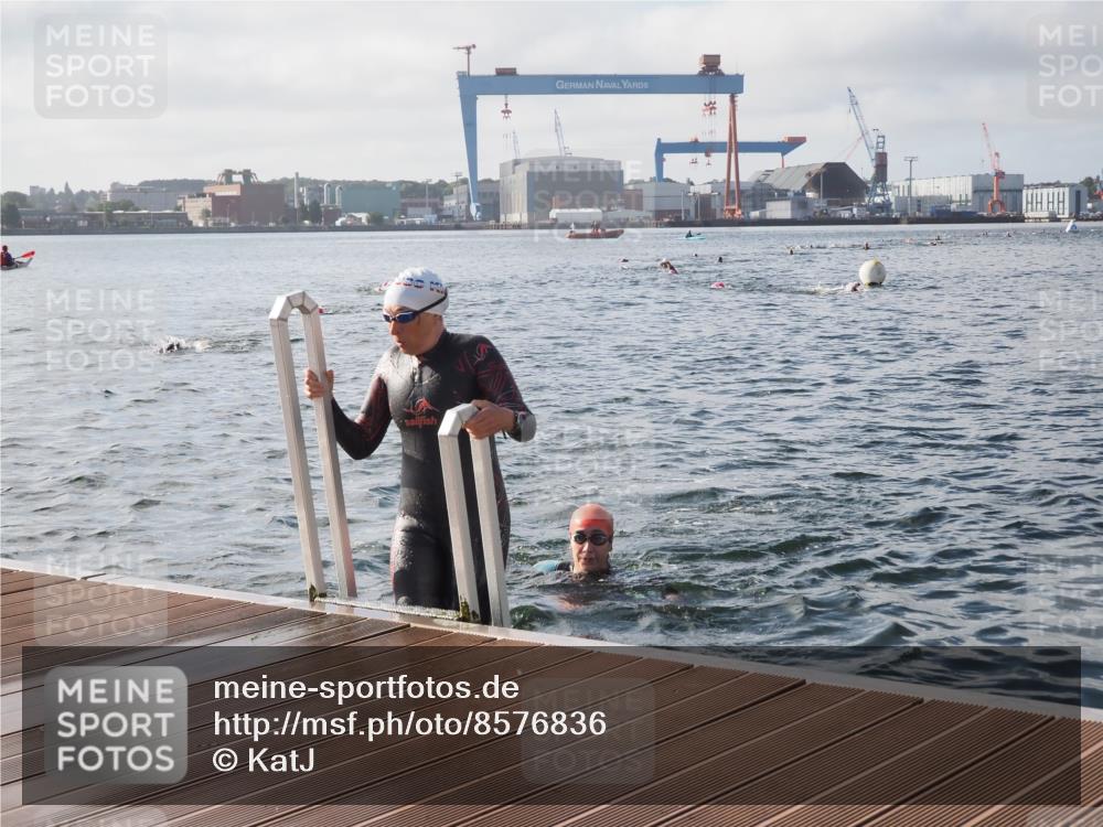 17.08.2025 - KN Förde Triathlon 2025 KatJ http://msf.ph/oto/8576836 17.08.2025 09:15:18 Schwimmen 143, 149, 143, 145, 147, 149 meine-sportfotos.de
