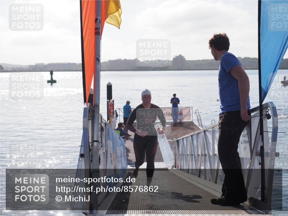 17.08.2025 - KN Förde Triathlon 2025 MichiJ http://msf.ph/oto/8576862 17.08.2025 09:12:27 Schwimmen 127, 127 meine-sportfotos.de
